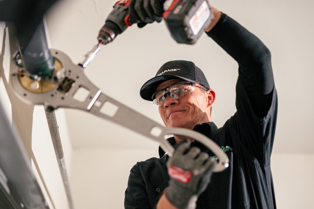 cedar park worker fixing springs